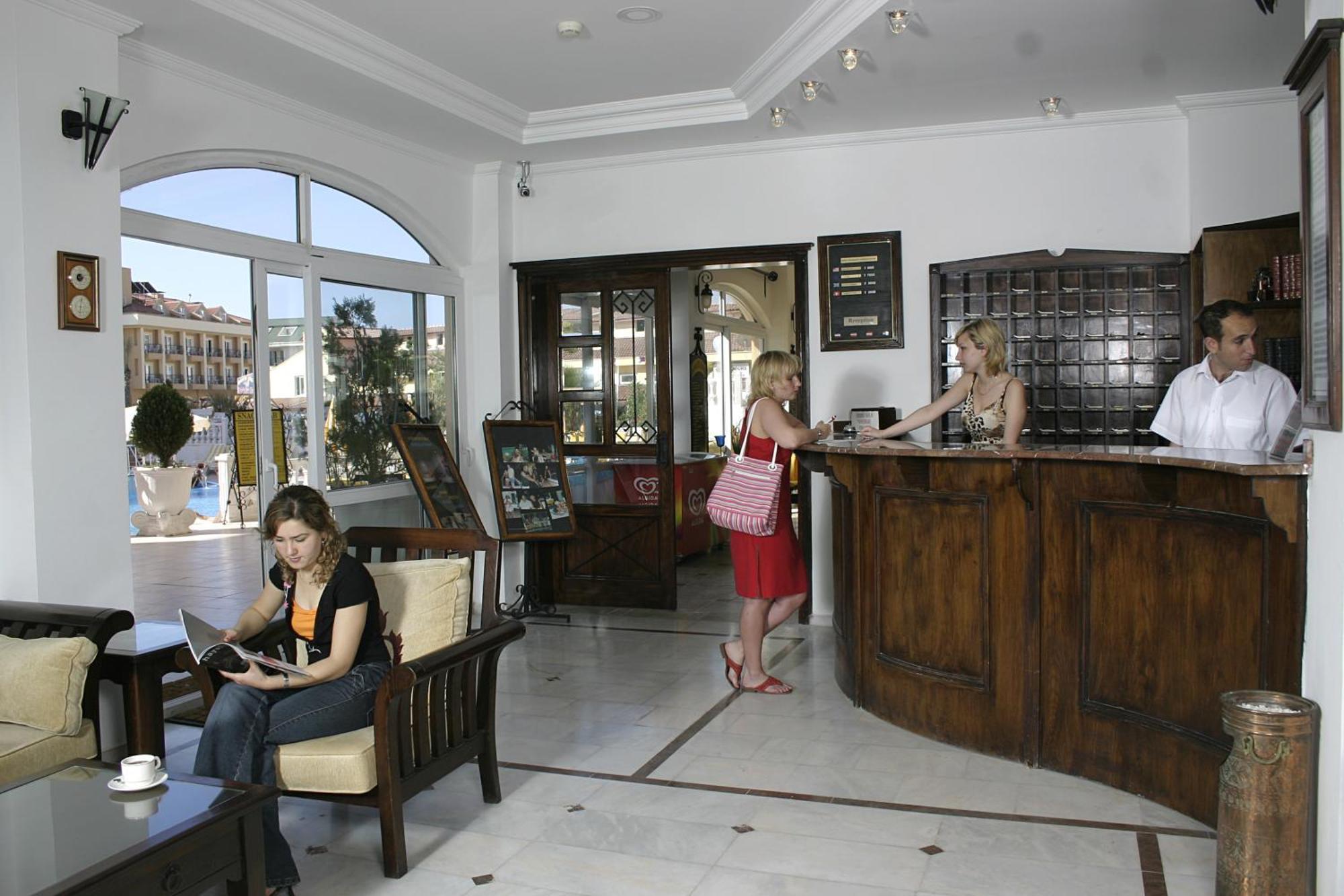 Hotel Sinatra Kemer Intérieur photo